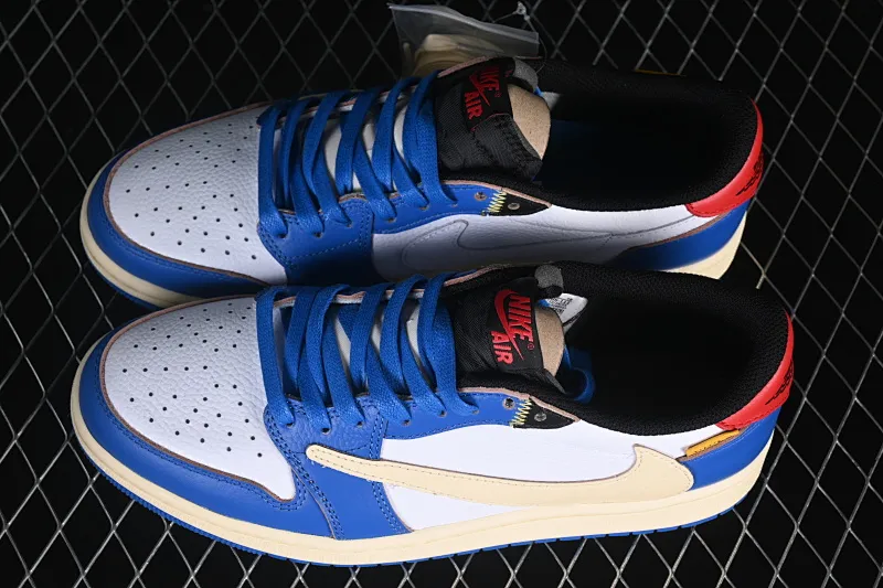 All categories Air Jordan Jordan series basketball shoes Air Jordan 1 Low Travis Scott x Air Jordan 1 Low OG AJ1 Joe 1 joint overhead hook DM7866-111